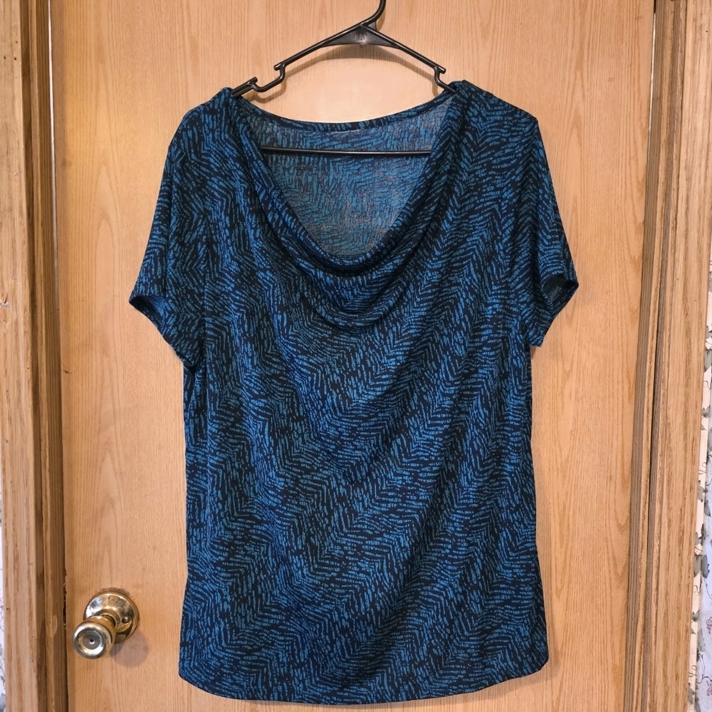 Teal and Black Patterned Short Sleeve Top